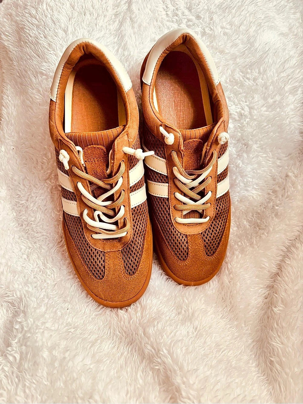 Steve Madden  Vercaj Low-Top Sneakers in Brown & White US 9M